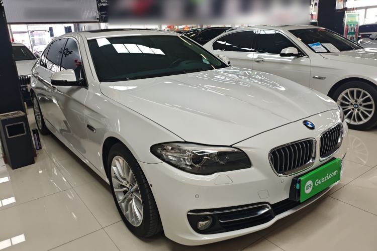 Used BMW 5 Series 2014 525Li Luxury Design Package Front Right 45 Deg