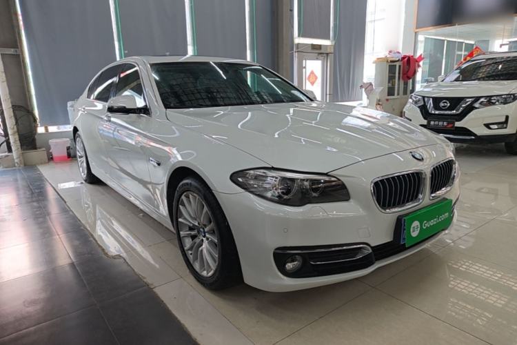 Used BMW 5 Series 2014 525Li Luxury Design Package Front Right 45 Deg