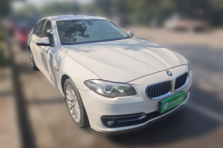 Used BMW 5 Series 2014 525Li Luxury Design Package Front Right 45 Deg