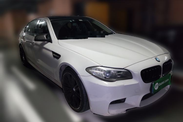 Used BMW 5 Series 2014 530Li Leading Model Front Right 45 Deg