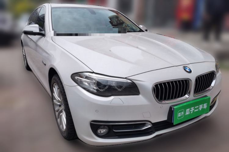 Used BMW 5 Series 2014 525Li Luxury Design Package Front Right 45 Deg