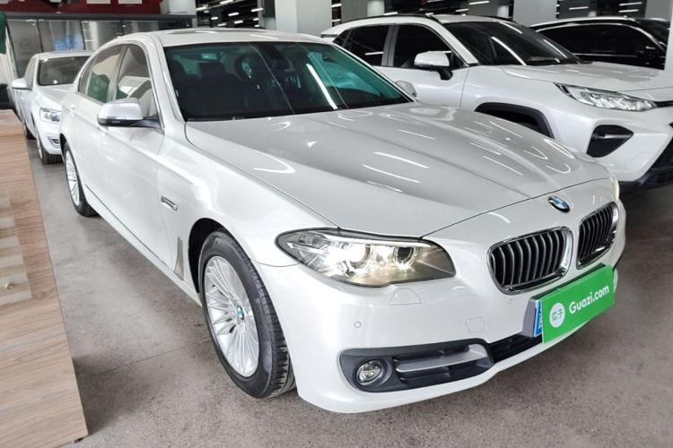 Used BMW 5 Series 2014 525Li Leading Model Front Right 45 Deg