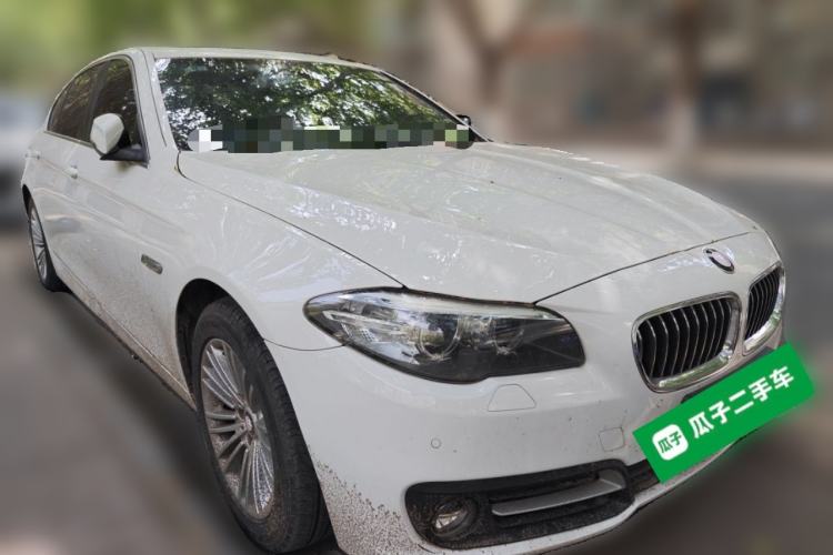 Used BMW 5 Series 2014 525Li Leading Model Front Right 45 Deg