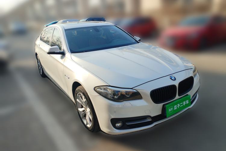 Used BMW 5 Series 2014 528Li xDrive Premium Edition Front Right 45 Deg