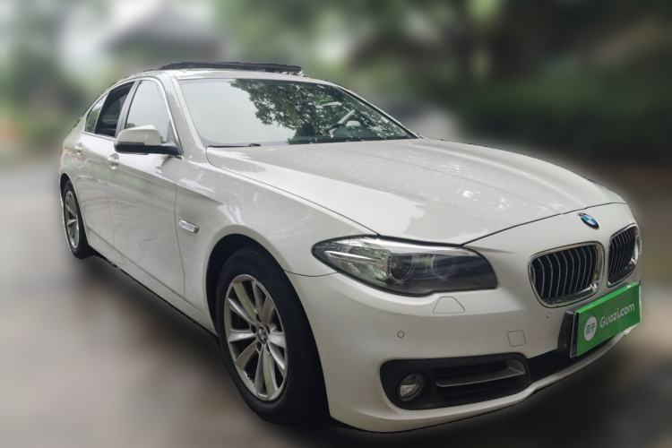 Used BMW 5 Series 2014 520i Elegant Edition Front Right 45 Deg