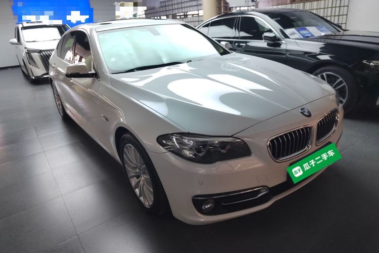 Used BMW 5 Series 2014 525Li Luxury Design Package Front Right 45 Deg