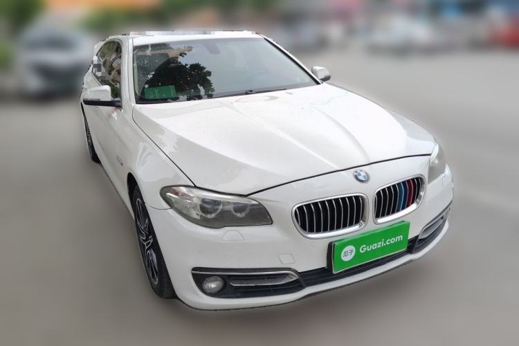 Used BMW 5 Series 2014 530Li Leading Model Front Right 45 Deg