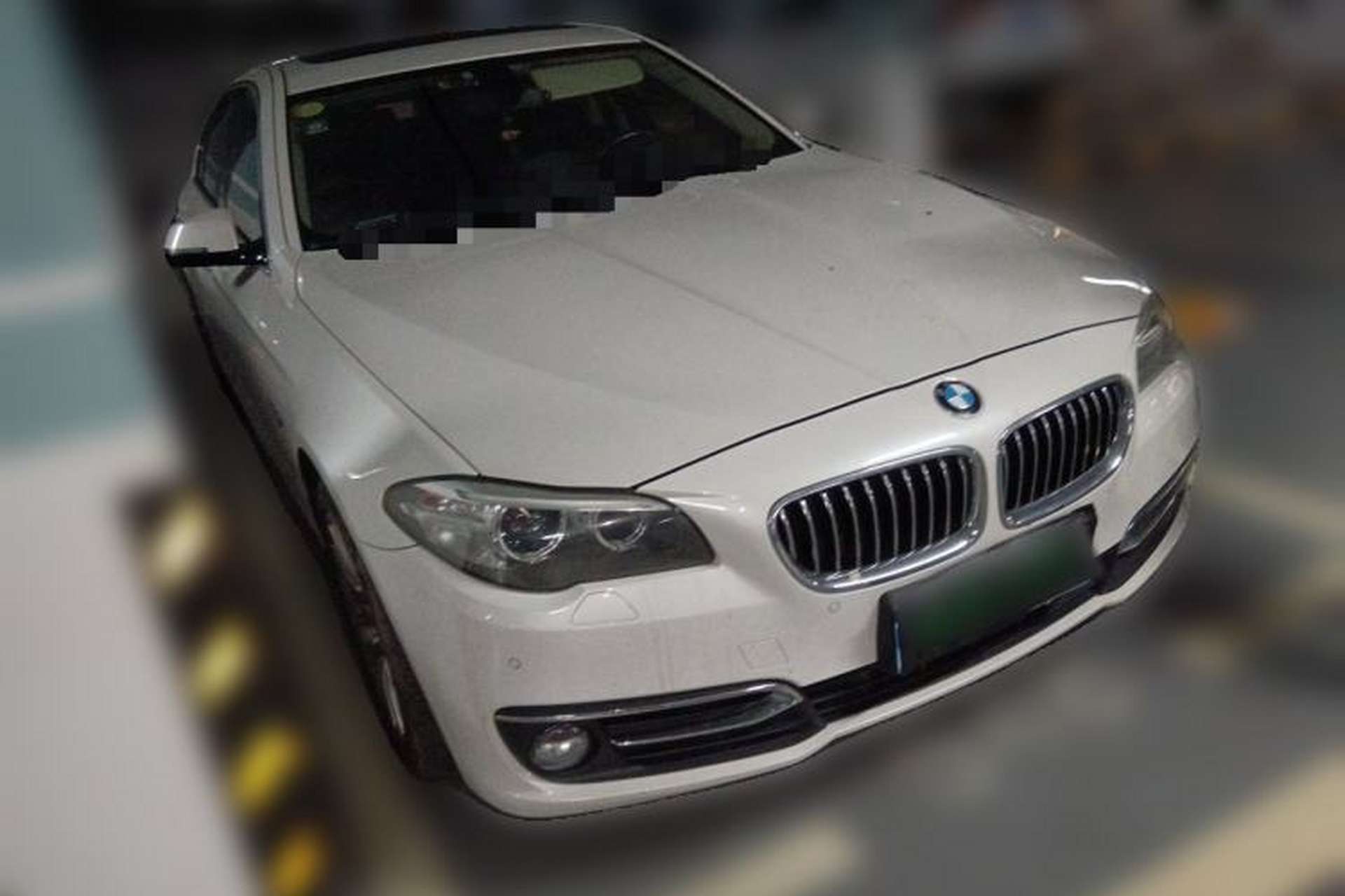 Used BMW 5 Series 2014 525Li Luxury Design Package Front Right 45 Deg