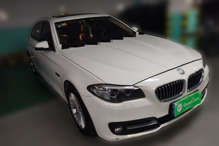 Used BMW 5 Series 2014 525Li Leading Model Front Right 45 Deg