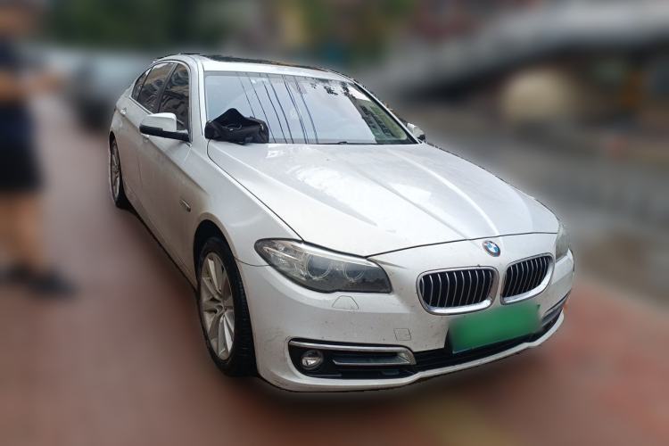 Used BMW 5 Series 2014 528Li xDrive Premium Edition Front Right 45 Deg