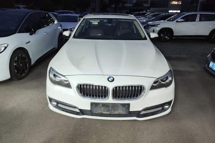 Used BMW 5 Series 2014 525Li Leading Model Front