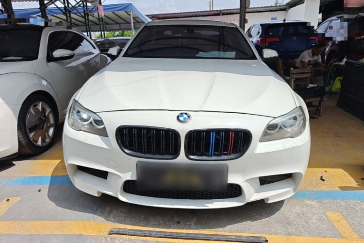 Used BMW 5 Series 2014 525Li Leading Model Front