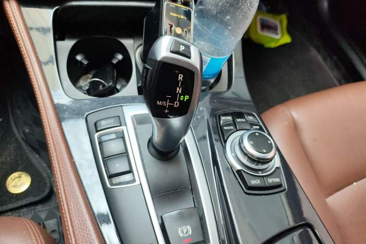 Used BMW 5 Series 2014 520Li Elegant Model Gear Lever