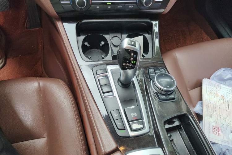 Used BMW 5 Series 2014 528Li xDrive Luxury Design Package Gear Lever