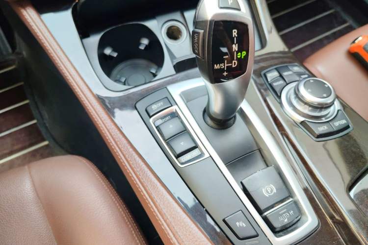 Used BMW 5 Series 2014 525Li Leading Model Gear Lever