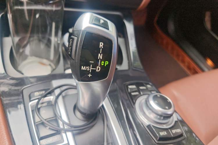 Used BMW 5 Series 2014 520Li Elegant Model Gear Lever