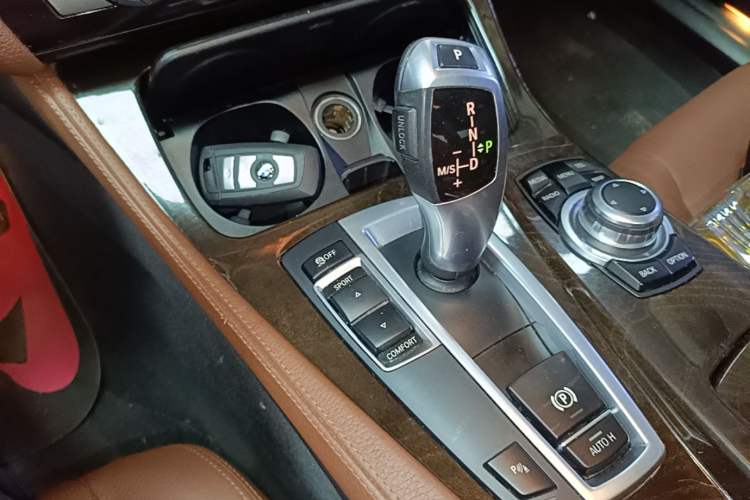 Used BMW 5 Series 2014 525Li Leading Model Gear Lever