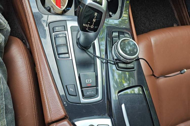 Used BMW 5 Series 2014 520Li Elegant Model Gear Lever