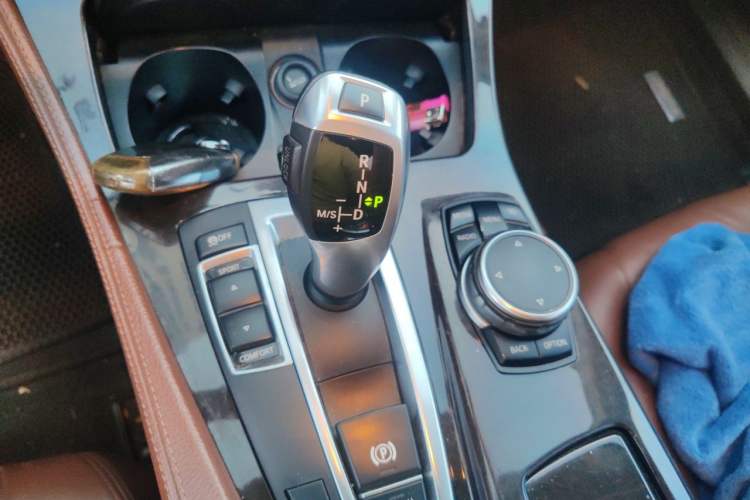 Used BMW 5 Series 2014 525Li Leading Model Gear Lever