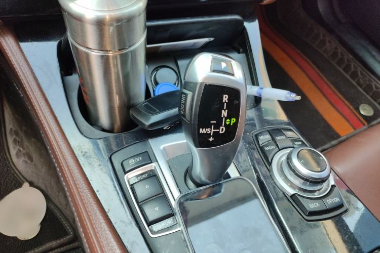 Used BMW 5 Series 2014 520Li Elegant Model Gear Lever