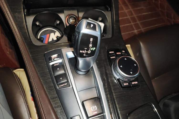 Used BMW 5 Series 2014 525Li Luxury Design Package Gear Lever