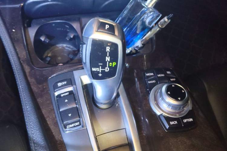 Used BMW 5 Series 2014 525Li Leading Model Gear Lever