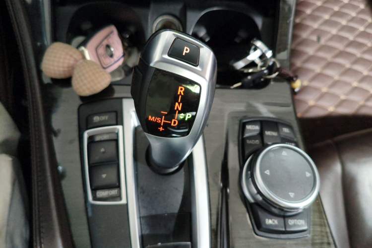 Used BMW 5 Series 2014 525Li Luxury Design Package Gear Lever