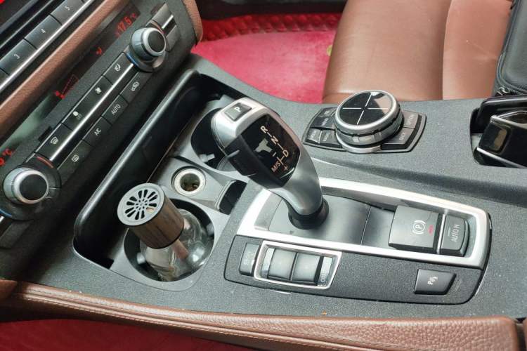Used BMW 5 Series 2014 520Li Elegant Model Gear Lever