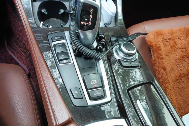 Used BMW 5 Series 2014 525Li Leading Model Gear Lever