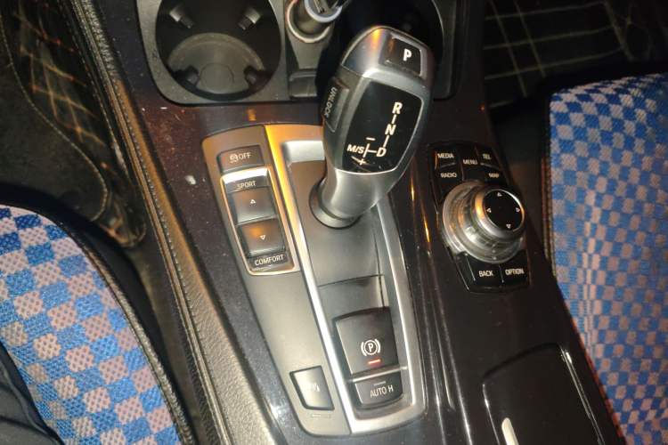 Used BMW 5 Series 2014 520Li Elegant Model Gear Lever