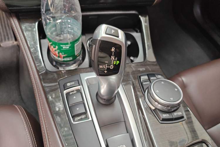 Used BMW 5 Series 2014 525Li Luxury Design Package Gear Lever