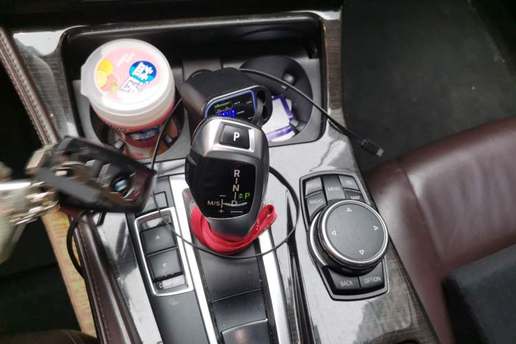 Used BMW 5 Series 2014 525Li Luxury Design Package Gear Lever
