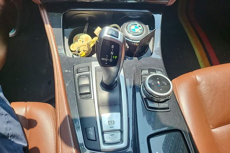 Used BMW 5 Series 2014 520Li Elegant Model Gear Lever
