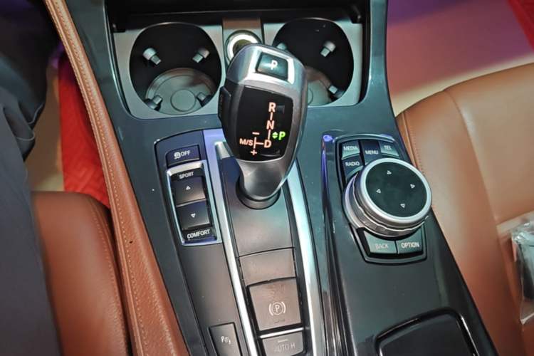 Used BMW 5 Series 2014 520Li Elegant Model Gear Lever