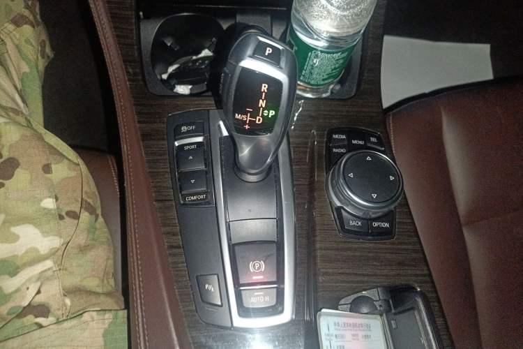 Used BMW 5 Series 2014 525Li Luxury Design Package Gear Lever