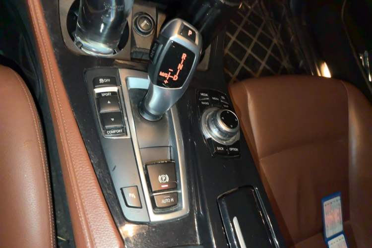 Used BMW 5 Series 2014 520Li Elegant Model Gear Lever