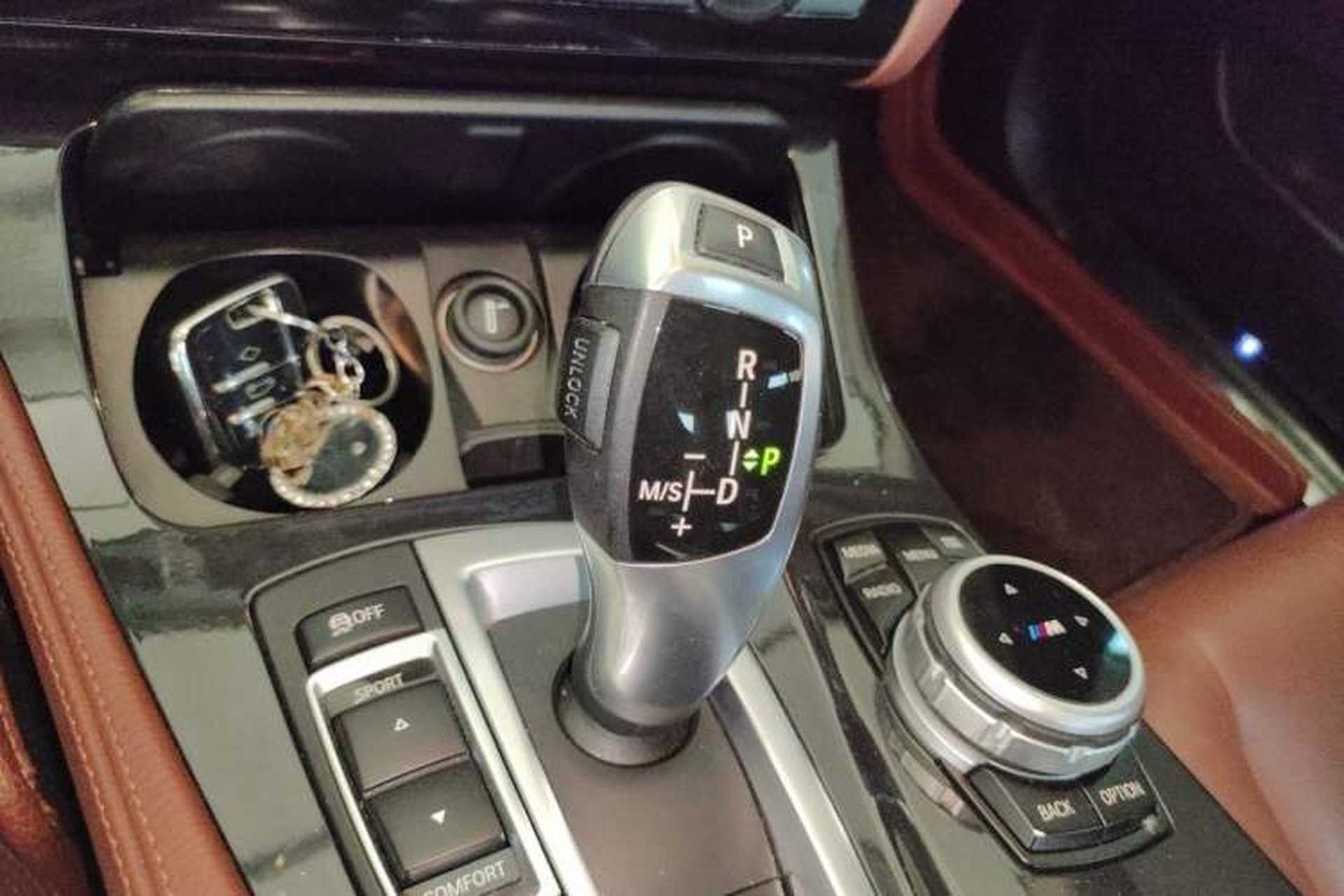 Used BMW 5 Series 2014 520Li Elegant Model Gear Lever