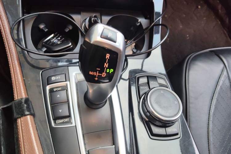 Used BMW 5 Series 2014 520Li Elegant Model Gear Lever