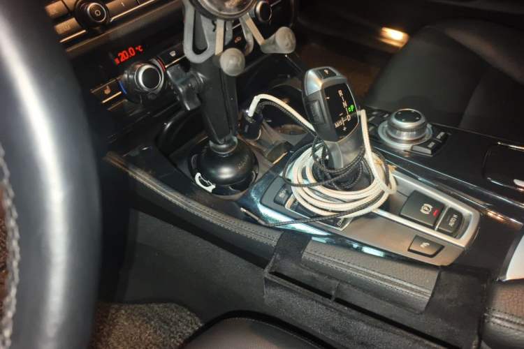 Used BMW 5 Series 2014 520i Touring Edition Gear Lever
