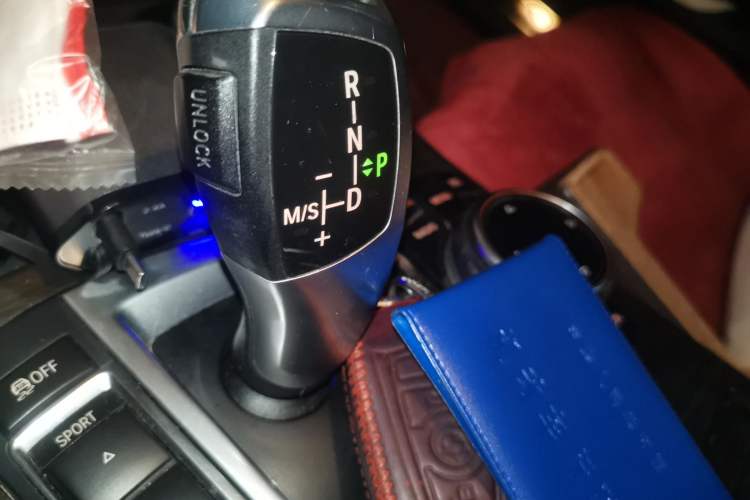 Used BMW 5 Series 2014 525Li Leading Model Gear Lever