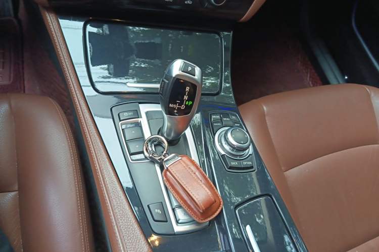 Used BMW 5 Series 2014 520Li Elegant Model Gear Lever