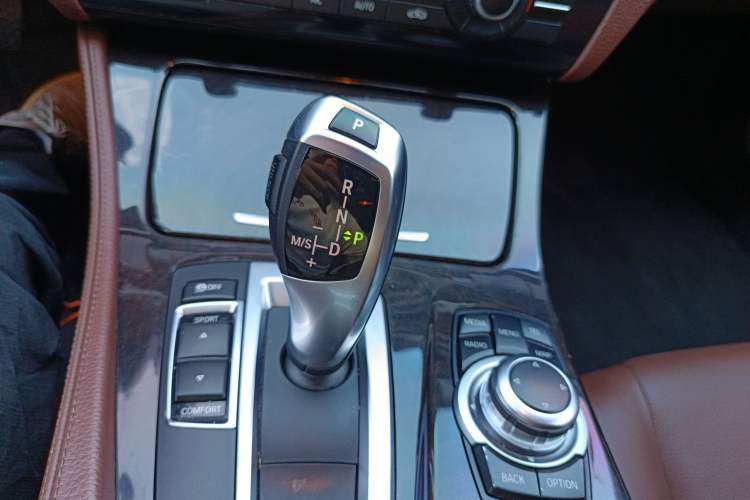 Used BMW 5 Series 2014 525Li Leading Model Gear Lever