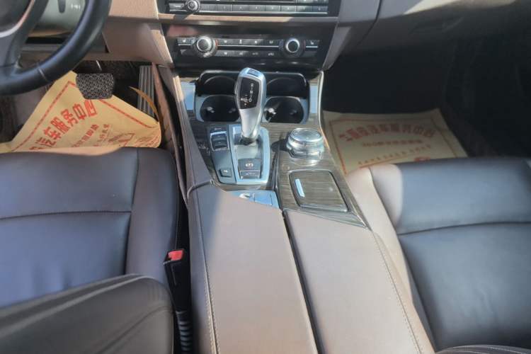 Used BMW 5 Series 2014 525Li Luxury Design Package Gear Lever