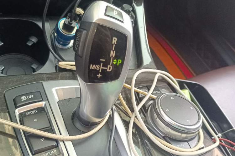 Used BMW 5 Series 2014 525Li Luxury Design Package Gear Lever