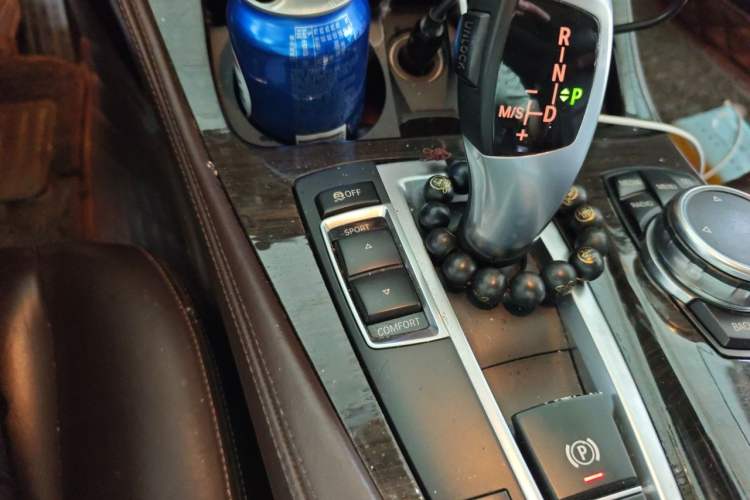 Used BMW 5 Series 2014 525Li Luxury Design Package Gear Lever