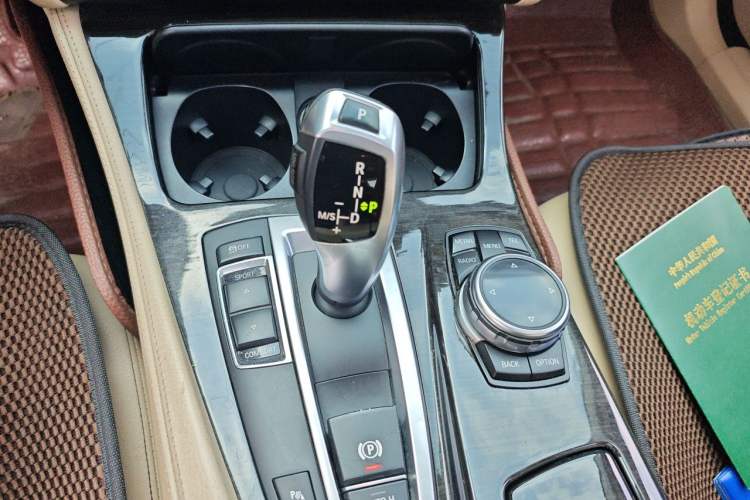Used BMW 5 Series 2014 525Li Luxury Design Package Gear Lever