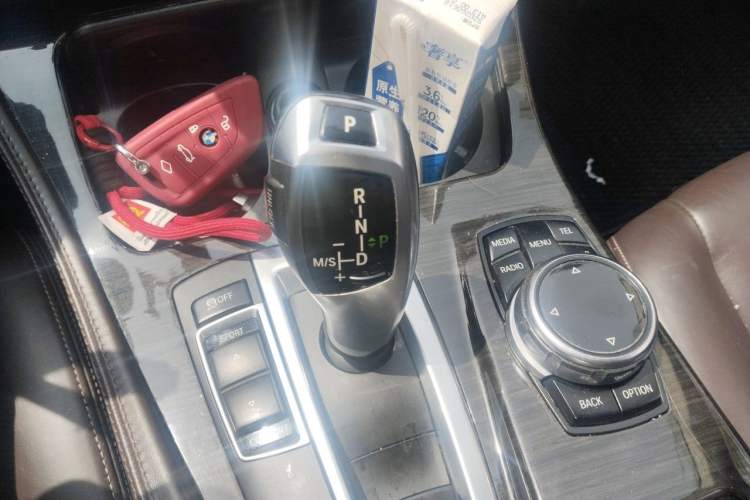 Used BMW 5 Series 2014 525Li Luxury Design Package Gear Lever