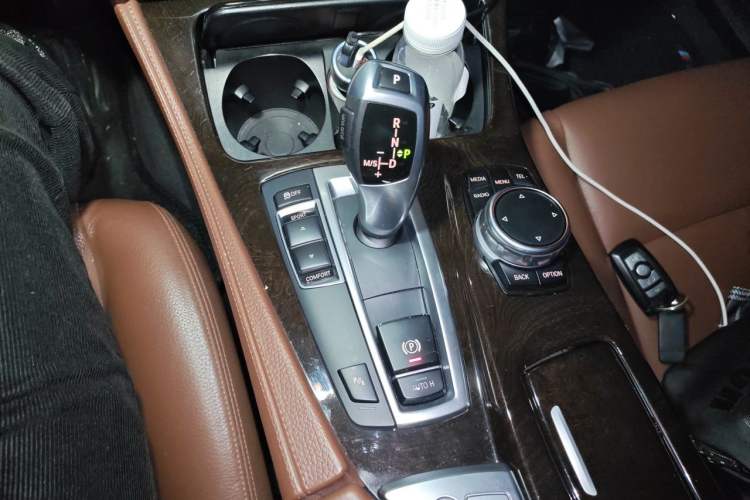 Used BMW 5 Series 2014 528Li Leading Model Gear Lever