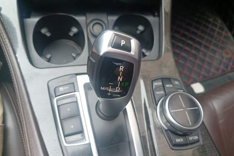 Used BMW 5 Series 2014 525Li Luxury Design Package Gear Lever