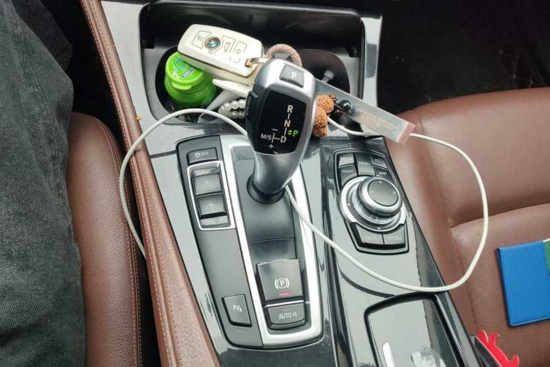 Used BMW 5 Series 2014 520i Elegant Edition Gear Lever